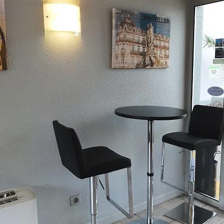 Hotel Kyriad Sud 3*